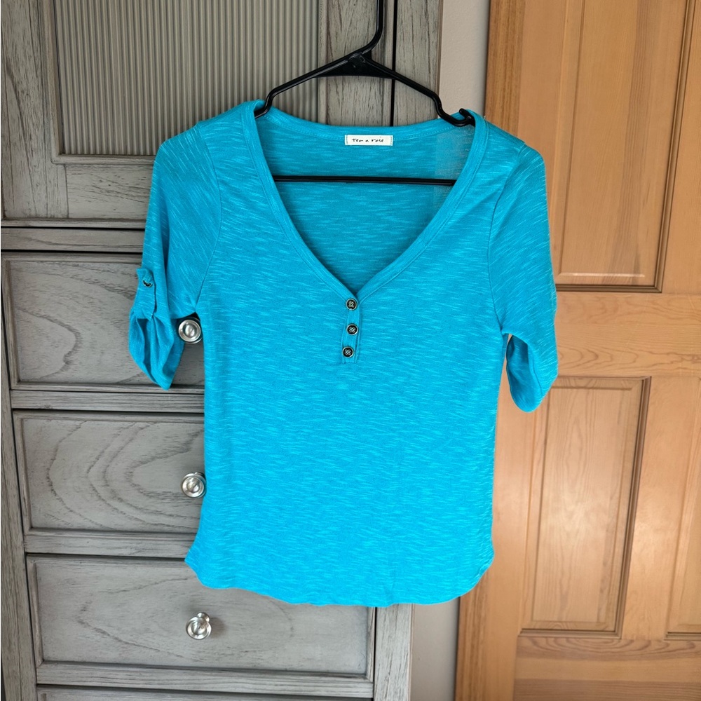 Tea n Rose Teal Blouse